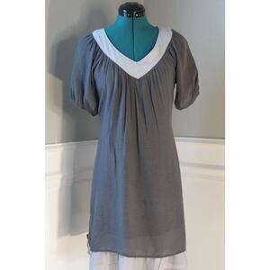 a’reve Gray Short Sleeve V-Neck Layered Hem Dress Women’s Size S